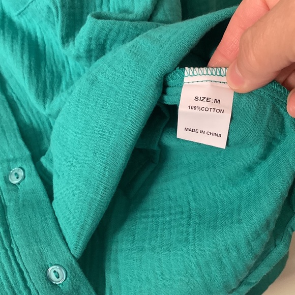 Hello Pink Textured Button Down Shirt with Pocket. Green/M. Brand New. No Tags. - Picture 2 of 4